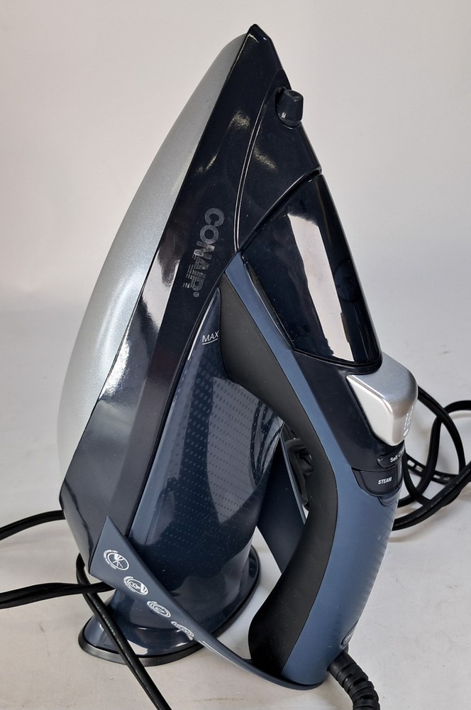 Conair Glidelite Iron With One-Temp Technology GI305 *GREAT CONDITION*