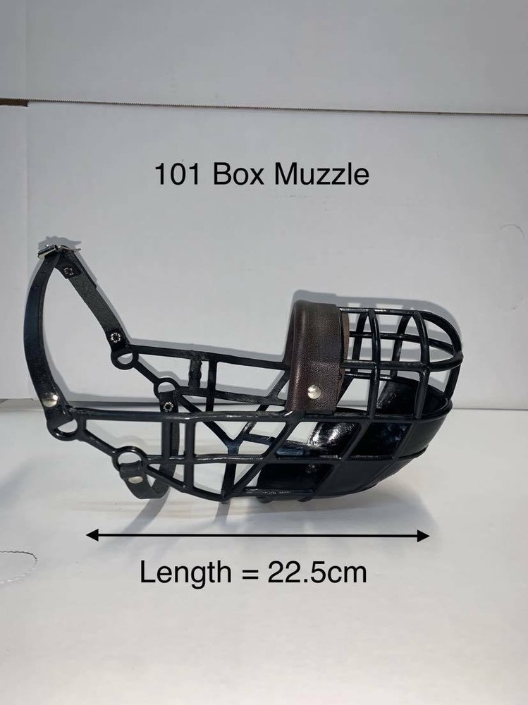 GREYHOUND AND LARGE DOG LIGHTWEIGHT BOX MUZZLE 101 X 10 OFFER