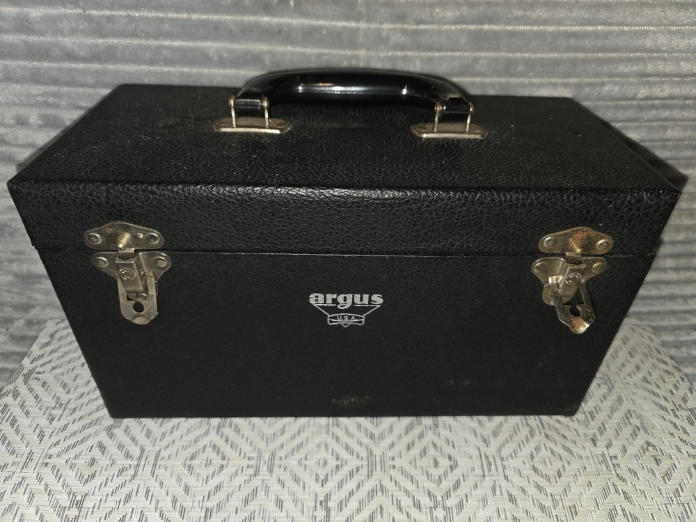 Vintage Argus Slide Projector. W/ case and manual. Untested