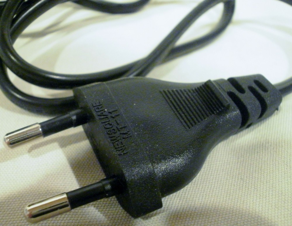 Simran Deluxe Step Down Converter Model SMF-200
