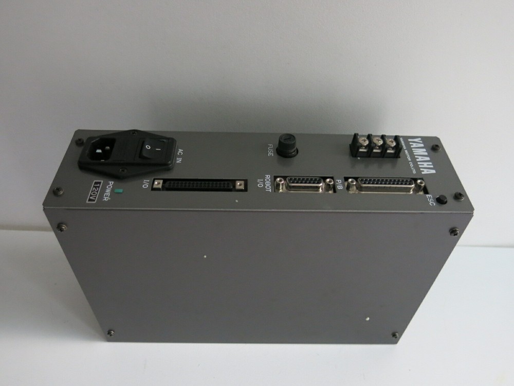 YAMAHA SRC2MAX400VA SERVO DRIVE SRC-2