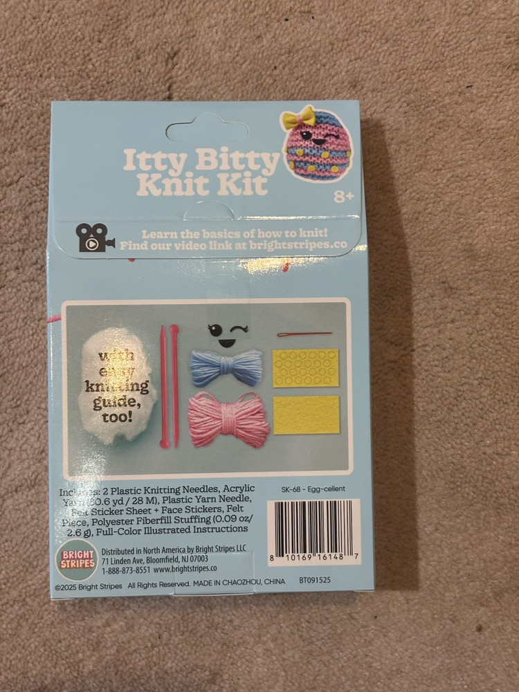 NEW, ITTY BITTY KNIT KIT, EGG-CELLENT, EASTER SET