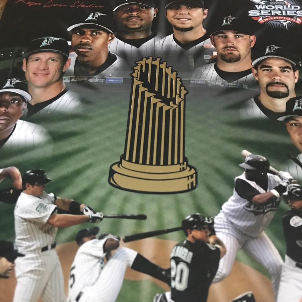 2004 Spring Training World Champ Florida Marlins Program Gold Trophy Rare