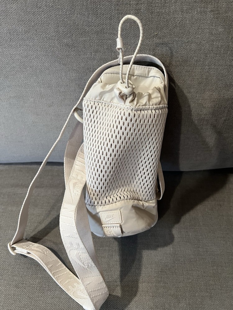 Nike Tech Bottle Carrier Brand New