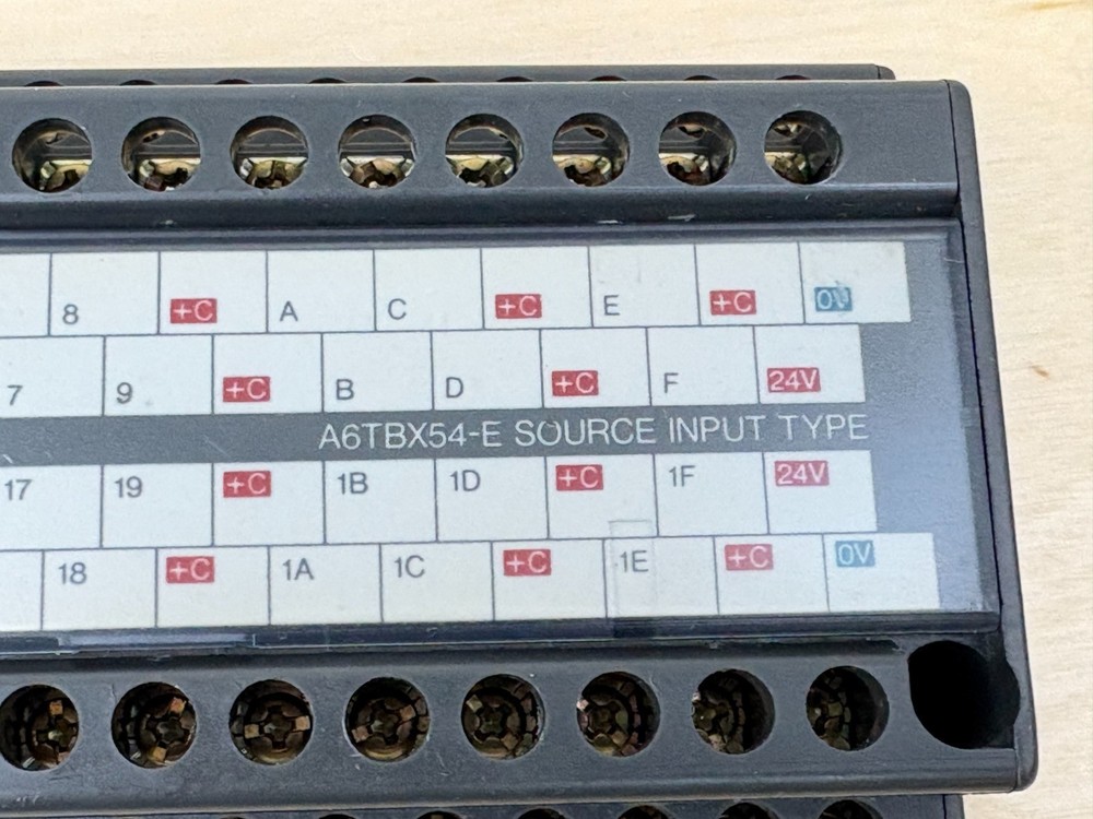 Mitsubishi A6TBX54-E Sourcing Input Module, 32 PT