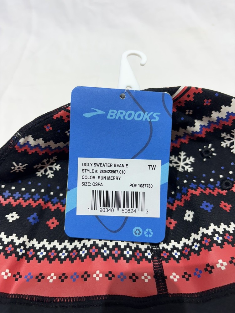 NWT Brooks Ugly Sweater Beanie - Run Merry - One Size