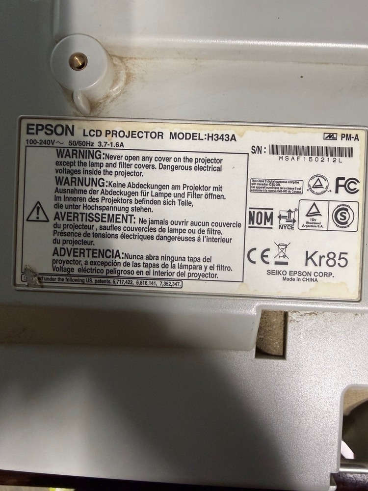 Epson Powerlite 460 Projector Powers On Lamp Hours at 2058