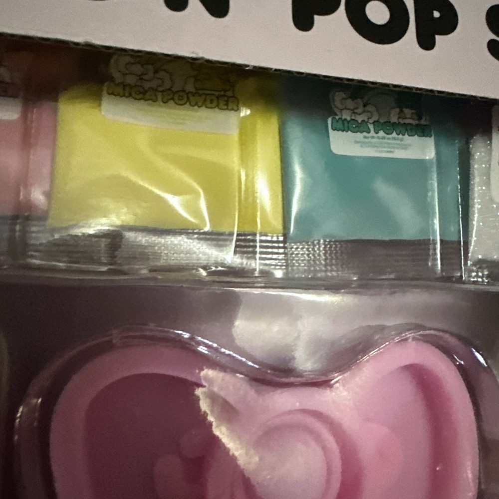 Hello Kitty® Press N' Pop Soap Kit NEW