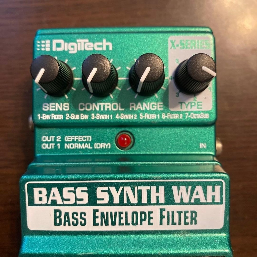 DigiTech Bass Synth Wah Bass Envelope Filter Effects Pedal