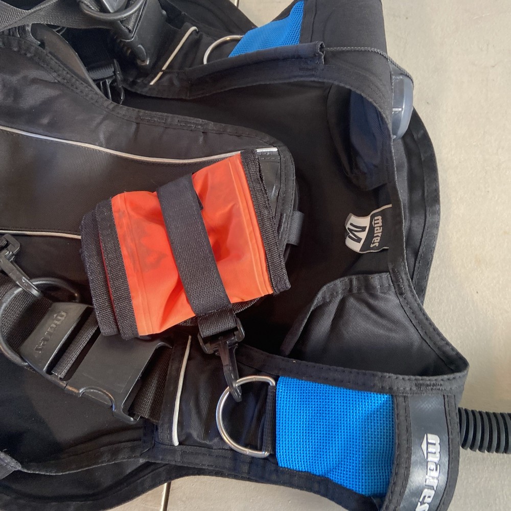 Mares Ariel Diving Vest Size Medium.