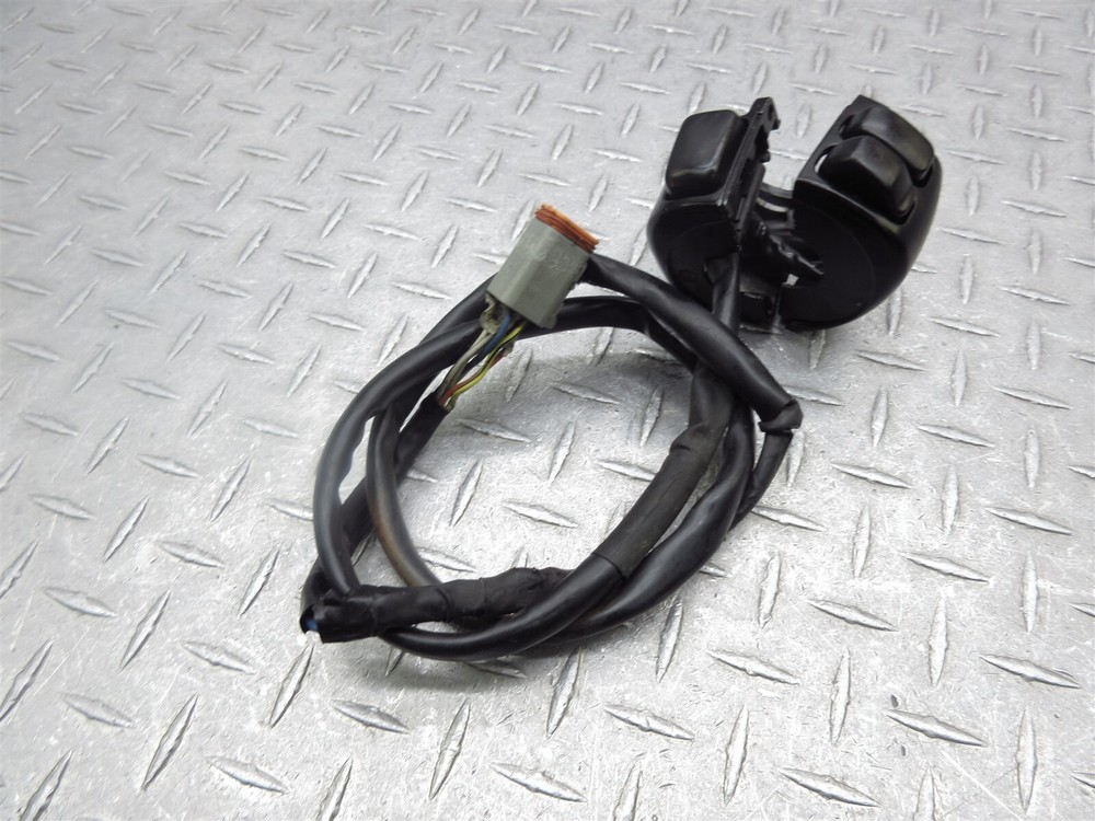 2005 Harley Softail Deluxe FLSTNI Left Handlebar Control Switch Handle Bar