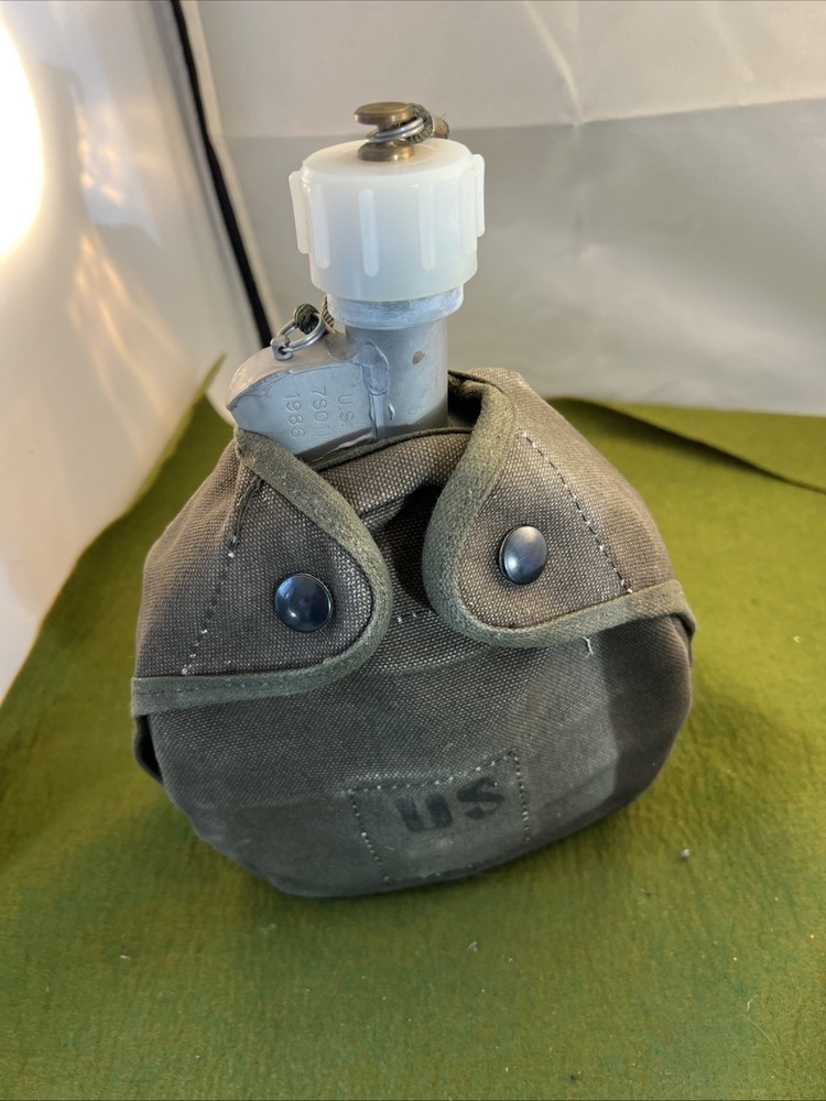 US Army Arctic canteen