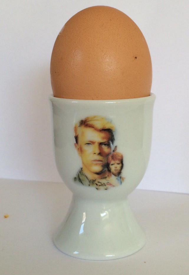 DAVID BOWIE SINGLE EGGCUP EGG CUP