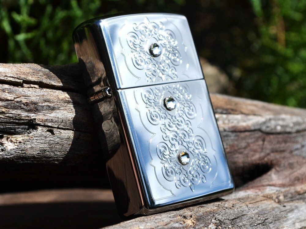 Victorian Pattern Zippo Lighter - Rotary Engraved - Three Swarovski Crystals