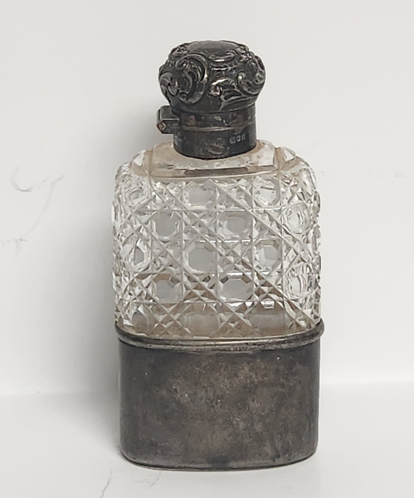 Thomas Ingleton Sterling Silver & Cut Glass Locking Hip Flask C. 1906