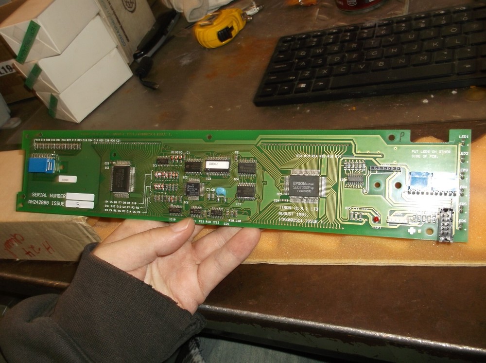 NIB EUROTHERM AH242880 TEMPERATURE CONTROLLER DISPLAY ASSEMBLY (866)