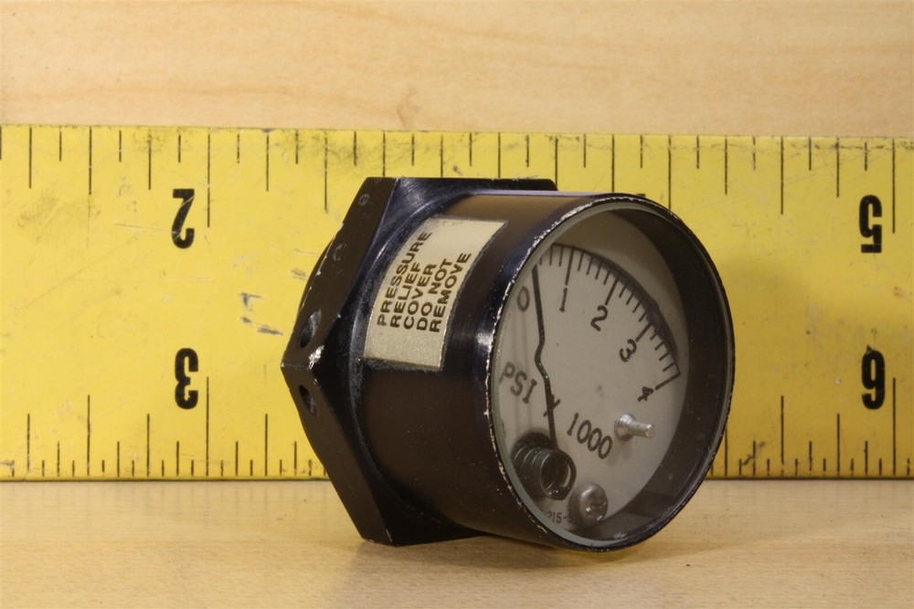 Circle Seal Controls GP12-105 Pressure Indicator