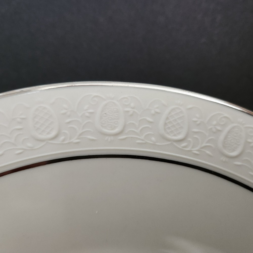 Moon Glow by Franciscan 5 Pc. Place Setting. Platinum Trim.