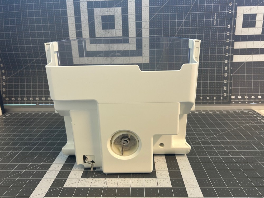 LG Refrigerator Ice Bin P# AKC55858901