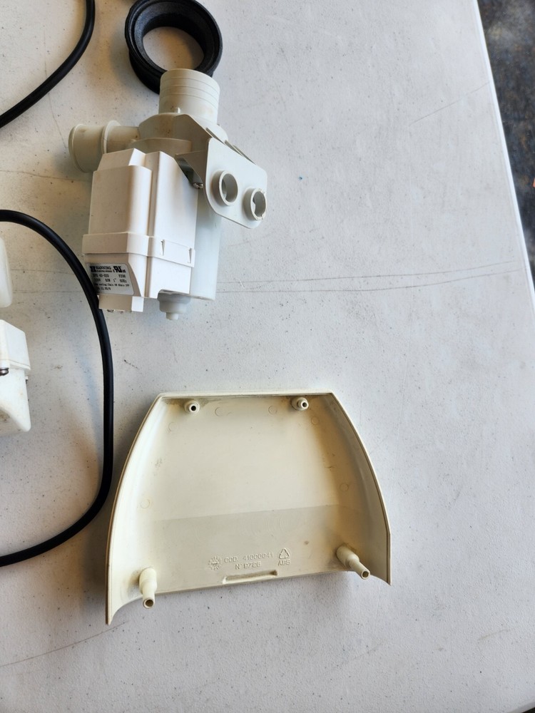 J Shower Control System, 2005, Discontinued