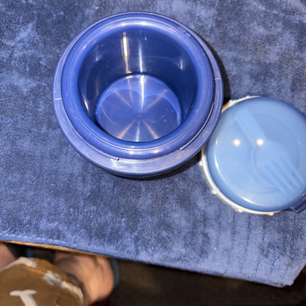 Insulated Food Storage Container With Folding Spoon And Fork
