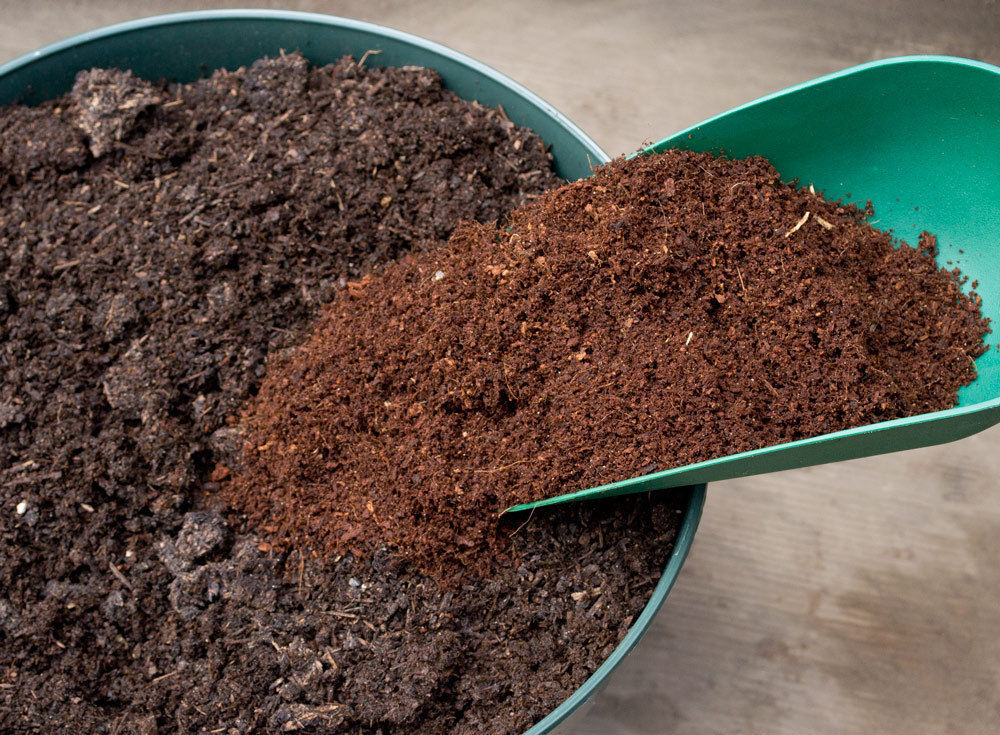 (1) 5kg Brick (11 LBS.) Coconut Coir Coco Coir Soil Amendment Growing Medium