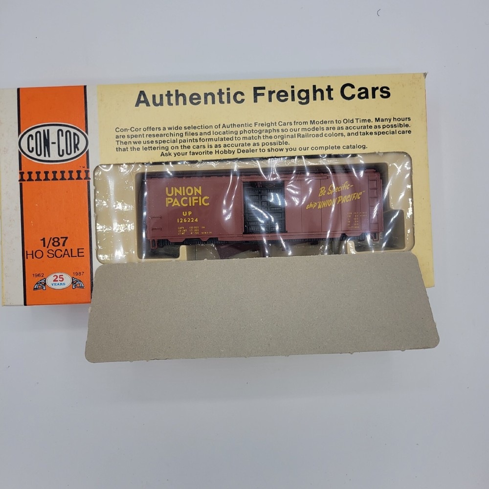 Con-Cor HO Boxcar Kit Union Pacific 126224