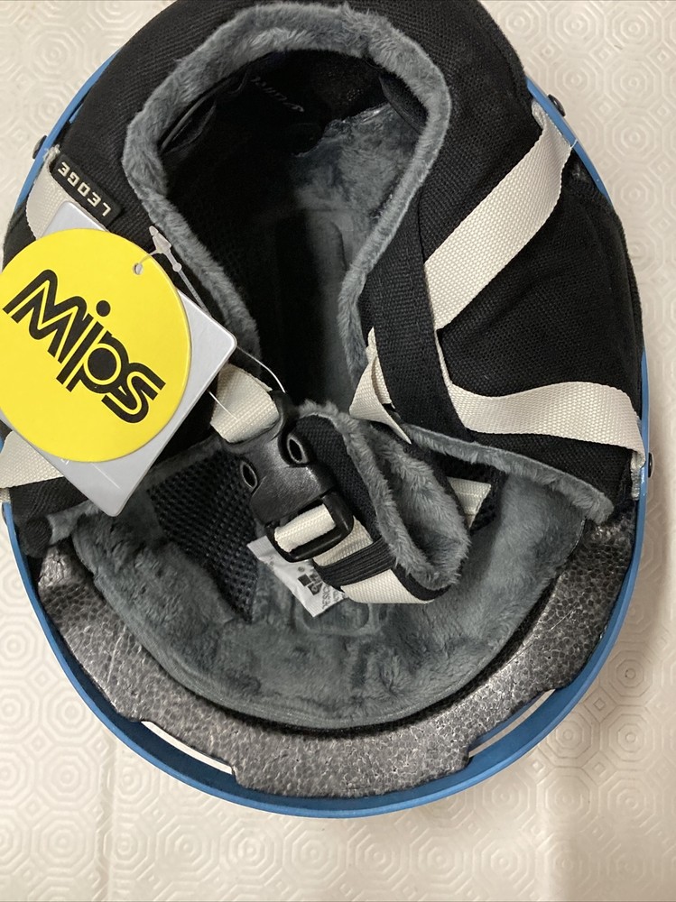 * Giro ledge mips snow helmet matte powder blue small