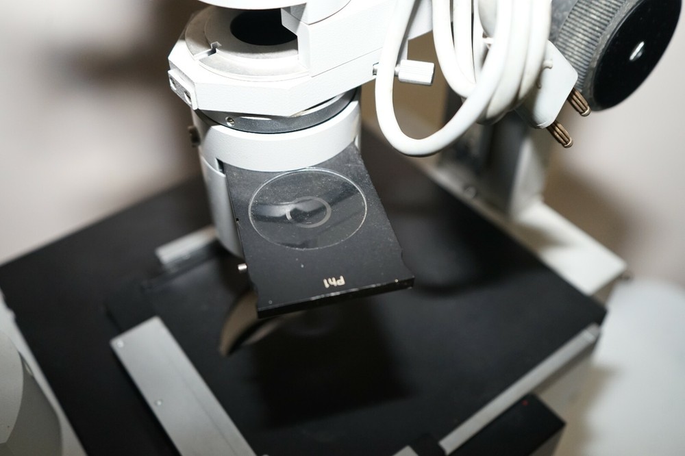 ^ Zeiss IM35 Inverted Microscope #C208
