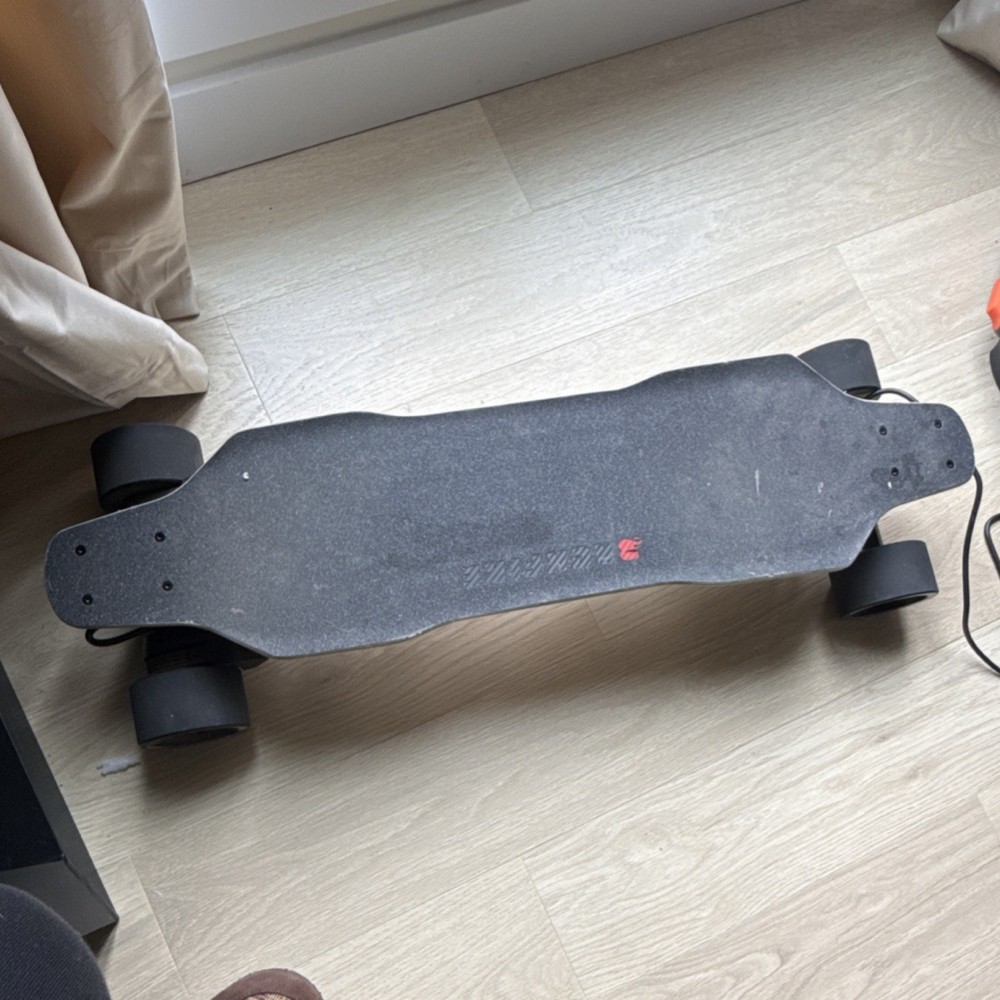 Backfire Zealot V electric longboard