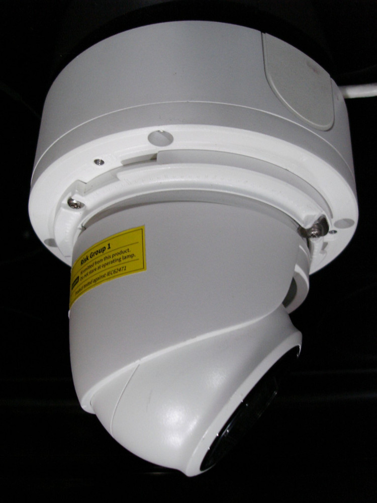 Hanwha Techwin ANE-L7012R 4MP IP NIGHT VISION Security Camera W/SBV-A14B Mount