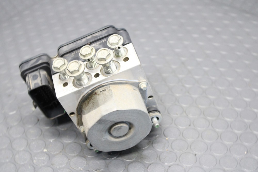 2024-2025 Harley Davidson Street Road Glide ABS Module EHCU