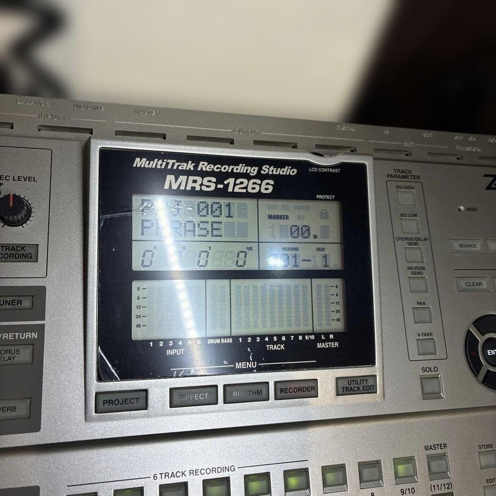 Zoom MRS-1266 12-Track Digital Multi-Track Recording Studio
