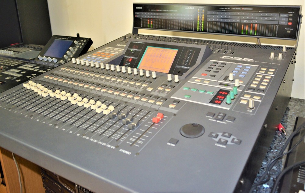 Yamaha O2R Digital Recording Console