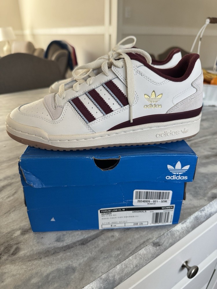 Adidas Forum Low Women’s US size 8