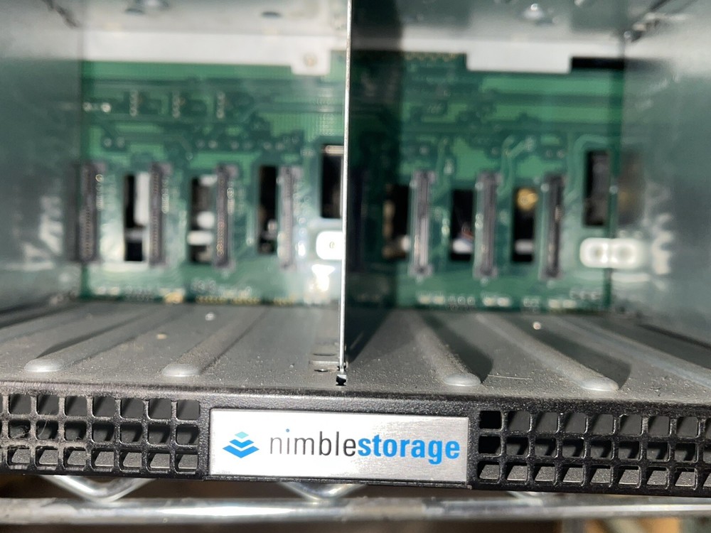 NIMBLE STORAGE CS220 SAN STORAGE ARRAY BAREBONE NIM-CS220-002-3