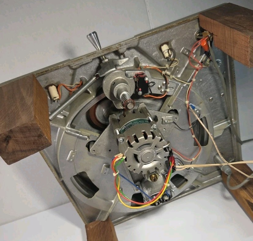 Russco Studio-Pro Model B Turntable 33 45 Professional Working