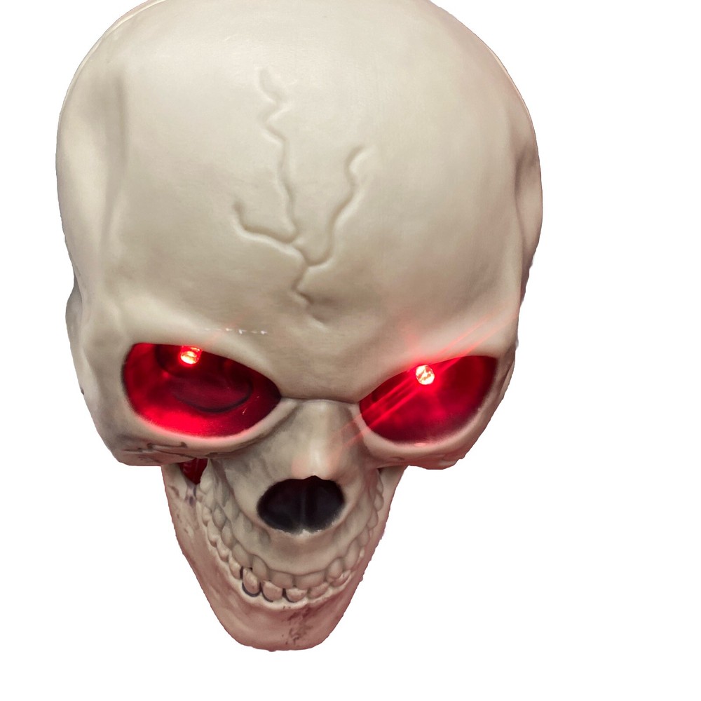 Skull Plastic Eyes Light Up Red