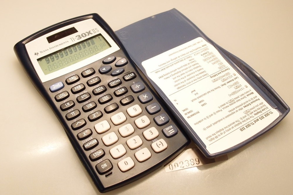 TEXAS INSTRUMENTS TI-30X II S CALCULATOR EXCELLENT+++