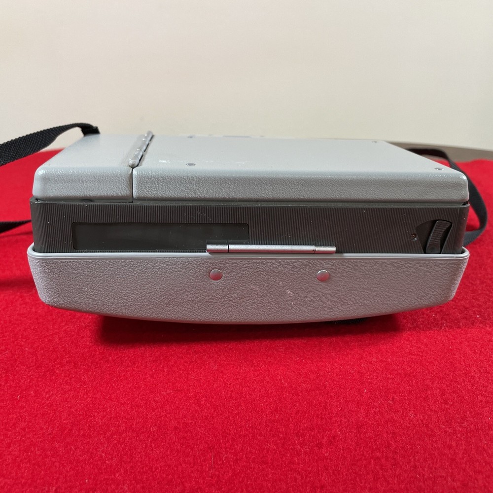 Vintage Polaroid Land Camera 220