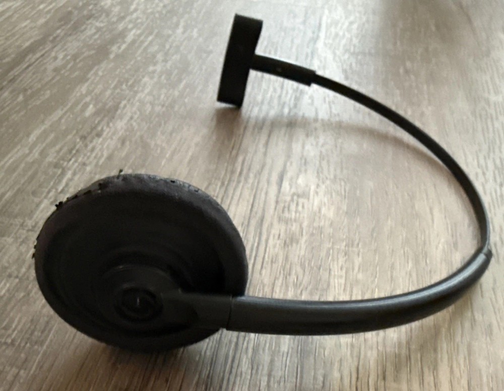 PLANTRONICS WIRELESS HEADSET SYSTEM