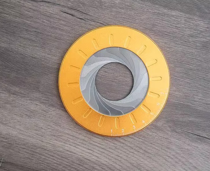 Woodworking drawing tool ruler Rotating telescopic precise circle drawing tool