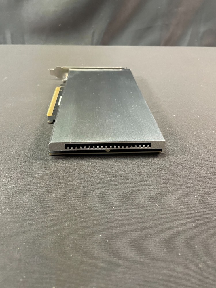 ASUS Hyper M.2 x16 Silver Professional Card v2 4 x M.2 Socket 3 RAID Controller