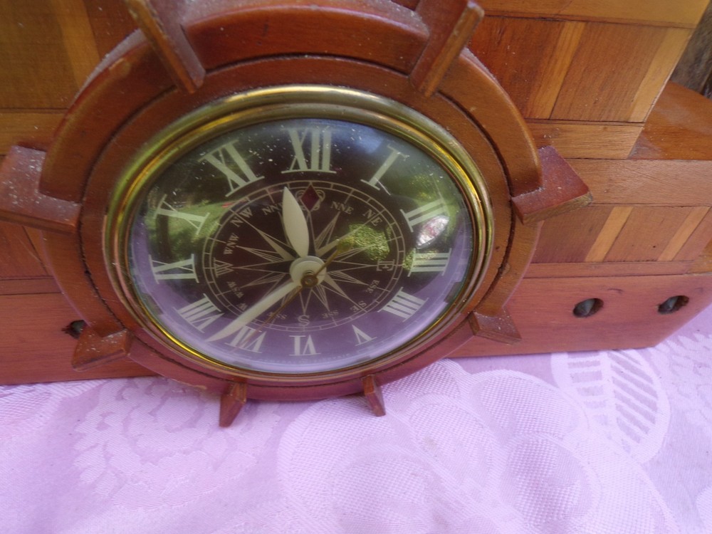 Vintage G.E. wooden paddle boat clock