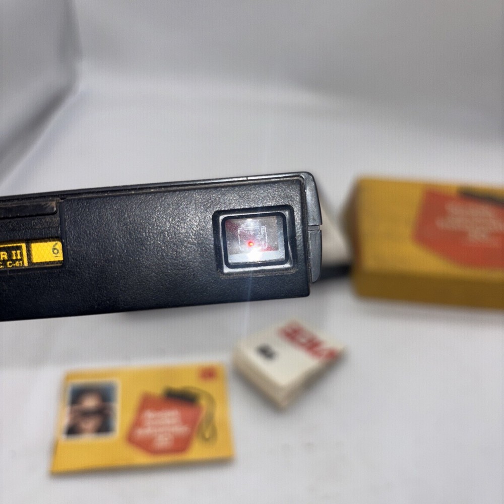 Kodak Pocket Instamatic 20 Camera with Box