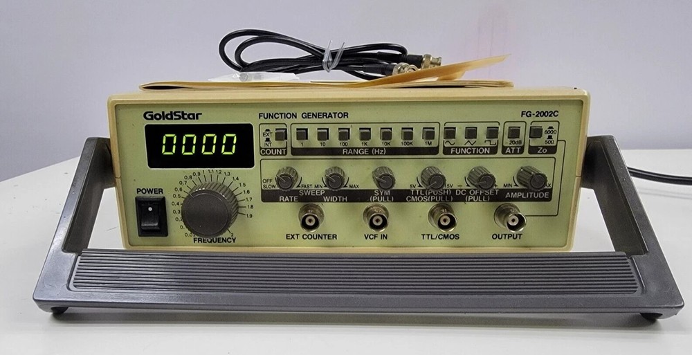 Goldstar FG-2002C Function Generator/ Operation Manual / Bnc Cable / Spare Fuse