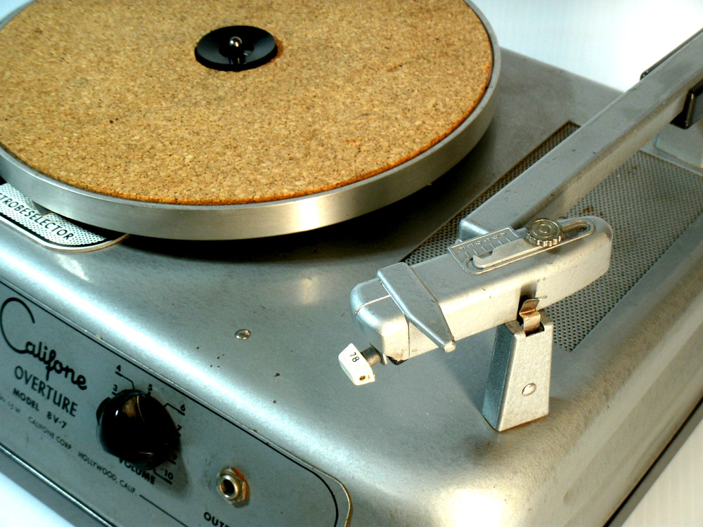Vintage Turntable Califone Overture Phonograph Model 8V-7