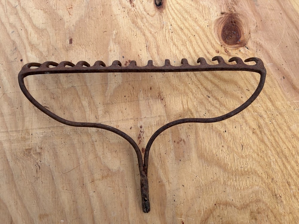 Rake Head Rusty Rustic no handle Original Vintage Primitive Metal