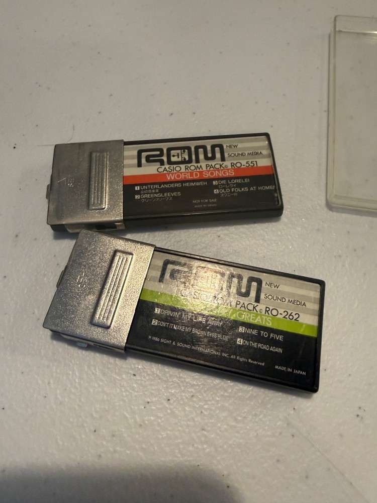CASIO PT-82 Mini Keyboard Rom World Music Tested and Working!