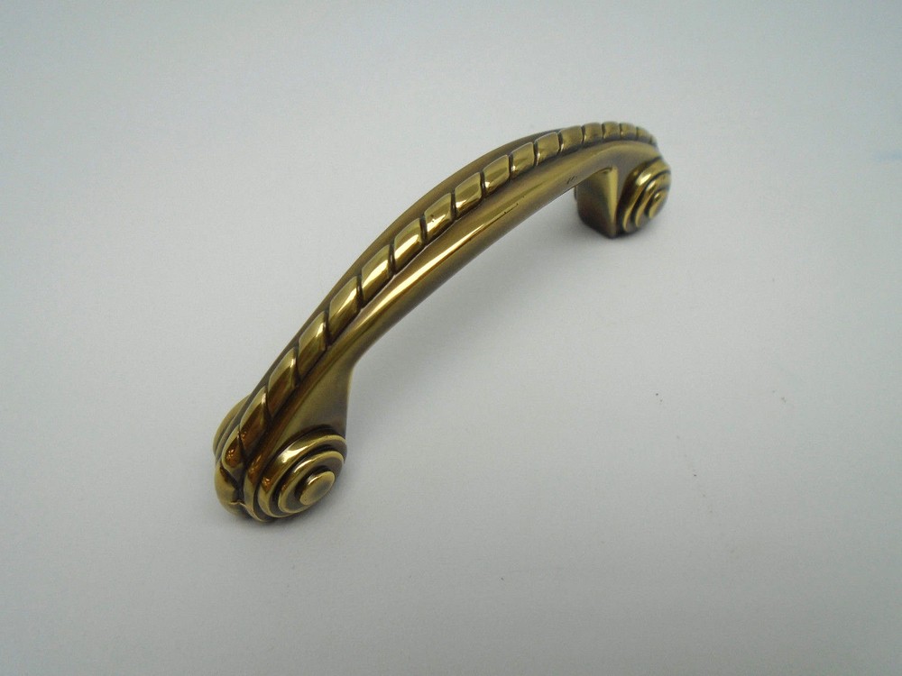 Hickory Hardware Annapolis Pull Antique Brass P114 630K